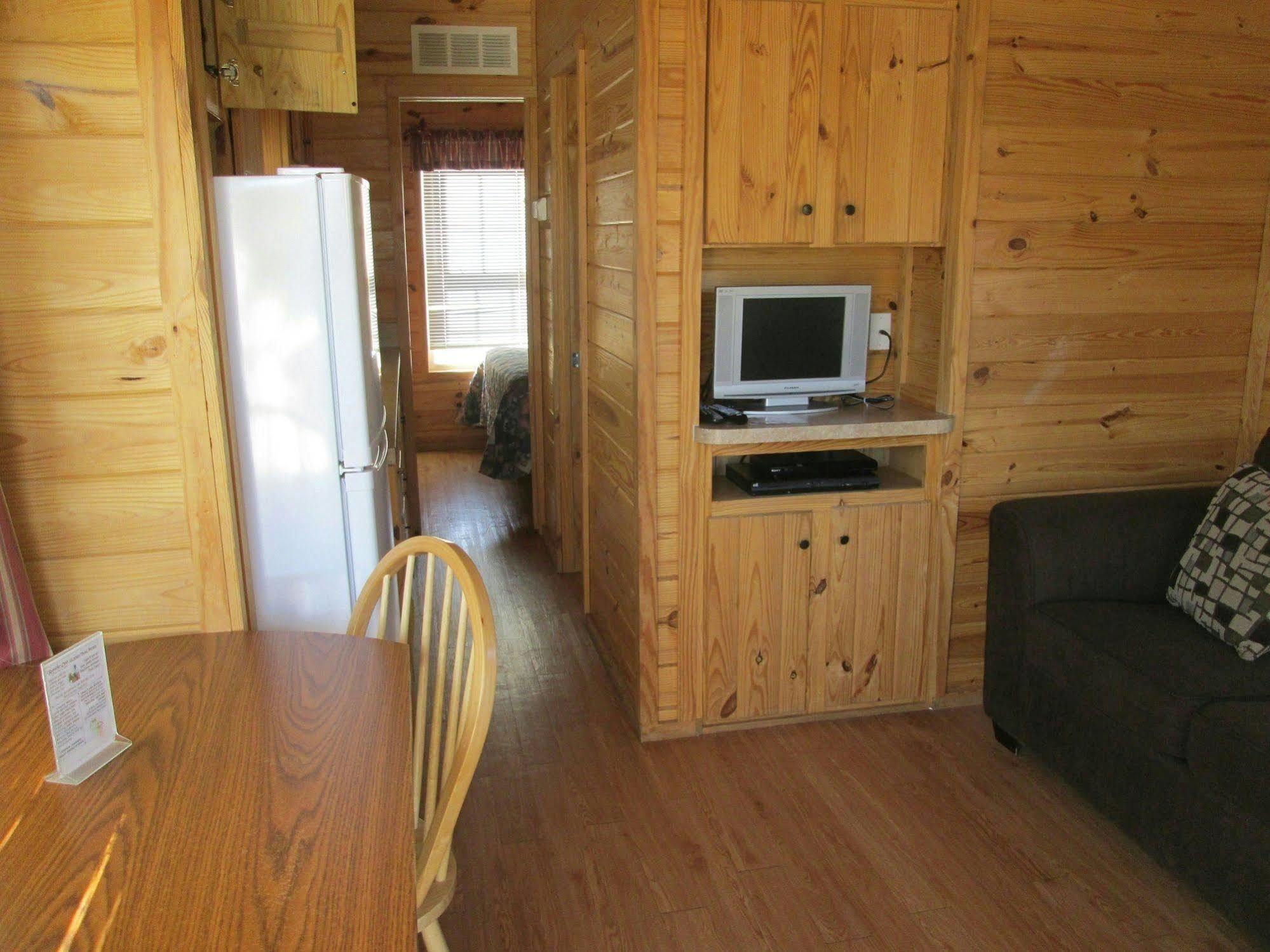 Rancho Oso Rv & Camping Resort Goleta Екстериор снимка