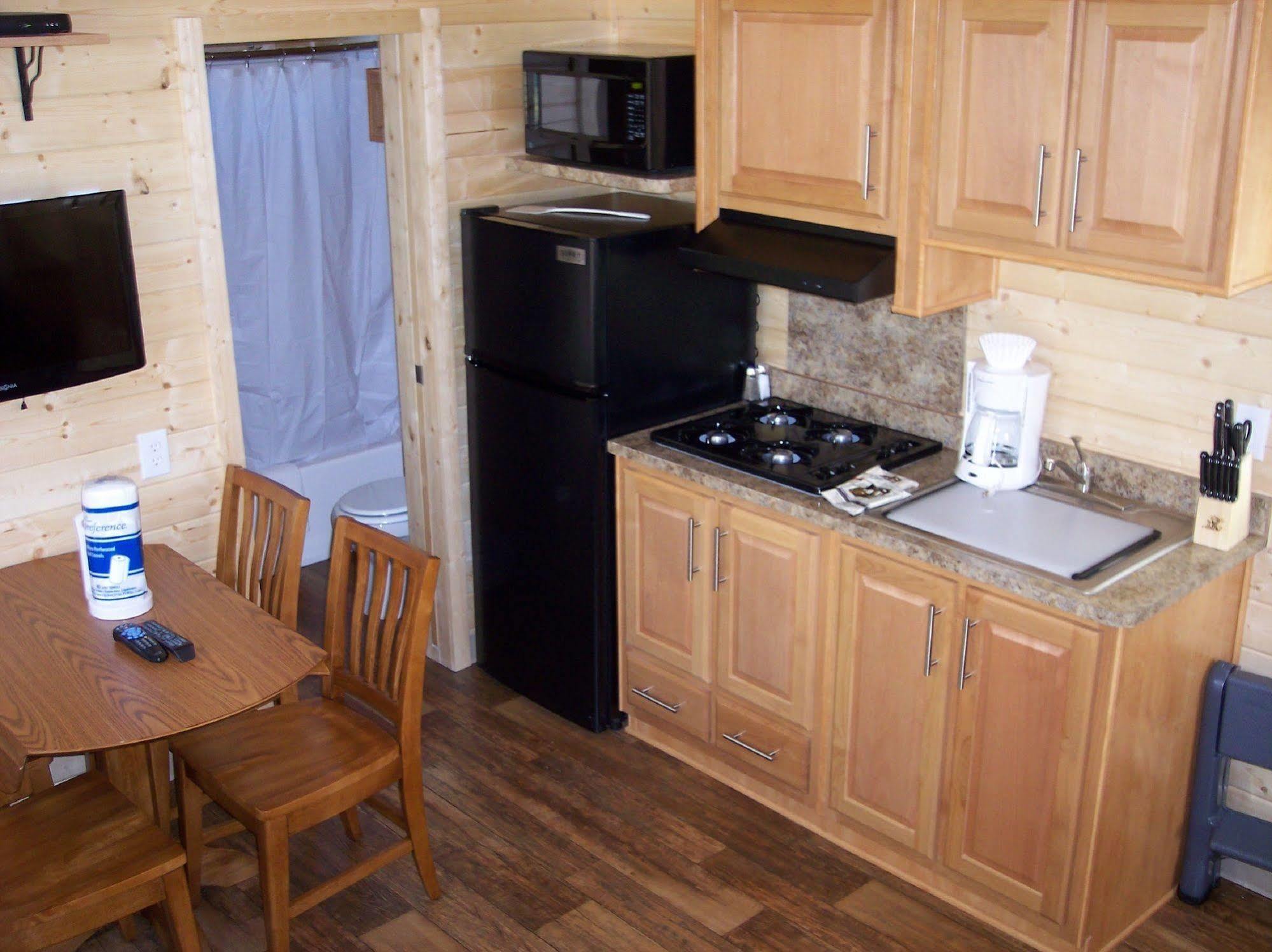 Rancho Oso Rv & Camping Resort Goleta Екстериор снимка
